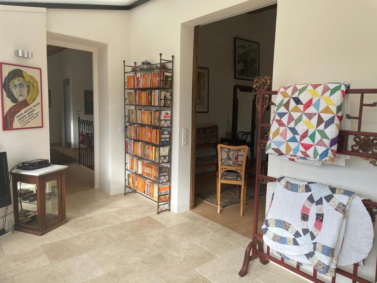 Bed and Breakfast La Cour Carree Рюстрель Экстерьер фото