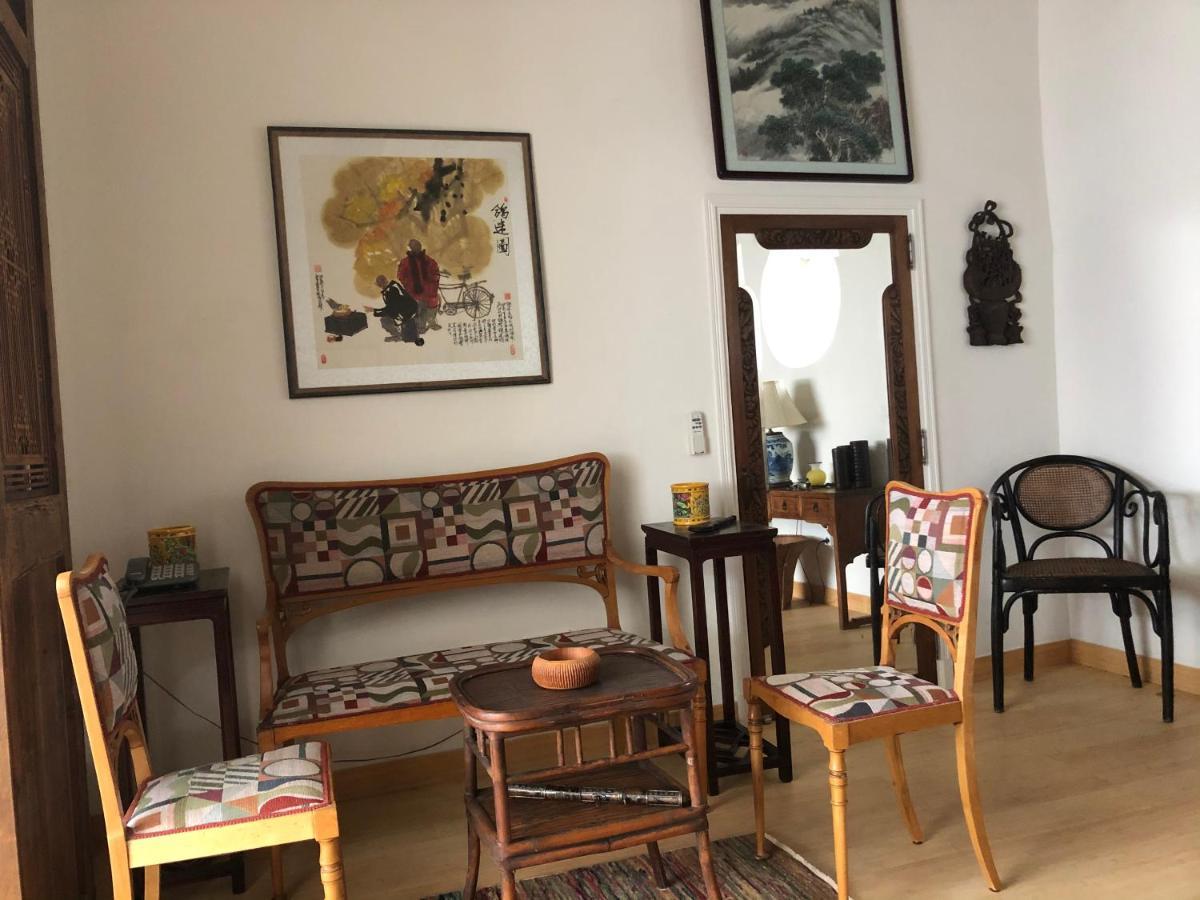 Bed and Breakfast La Cour Carree Рюстрель Экстерьер фото