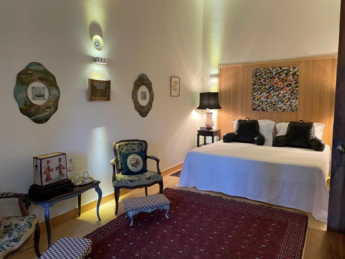 Bed and Breakfast La Cour Carree Рюстрель Экстерьер фото