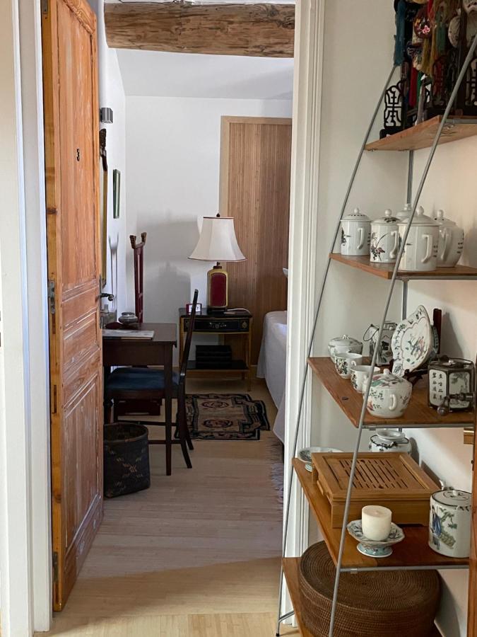 Bed and Breakfast La Cour Carree Рюстрель Экстерьер фото